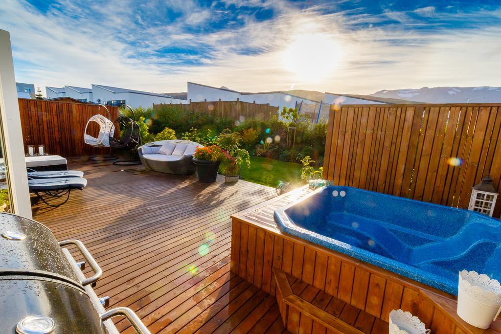 Akureyri Luxury Villa ภายนอก รูปภาพ