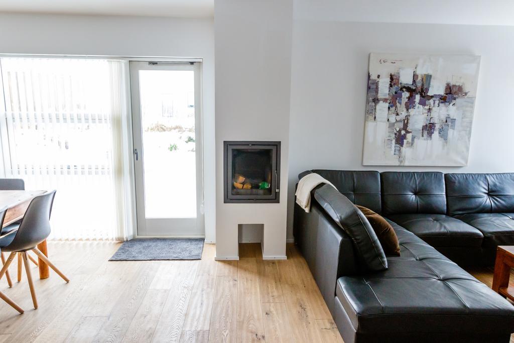 Akureyri Luxury Villa ภายนอก รูปภาพ